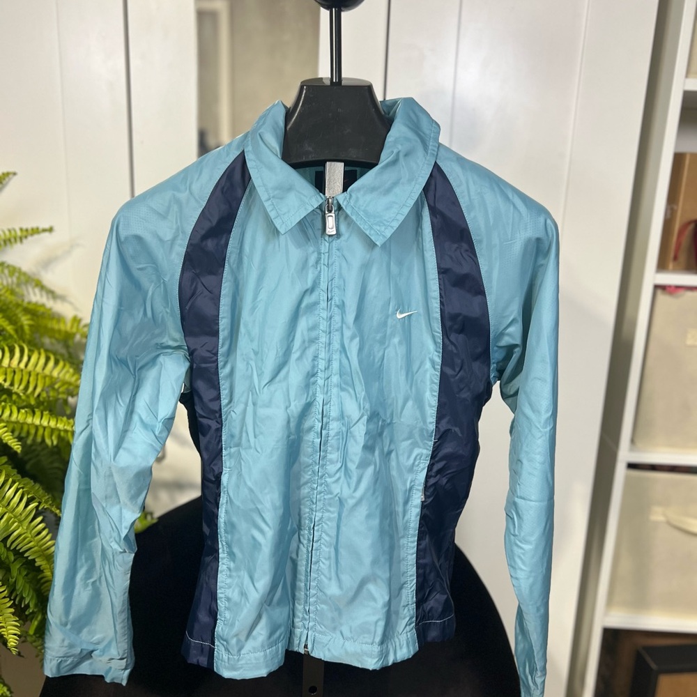 Vintage/Retro Nike Women’s Windbreaker Blue Jacket
